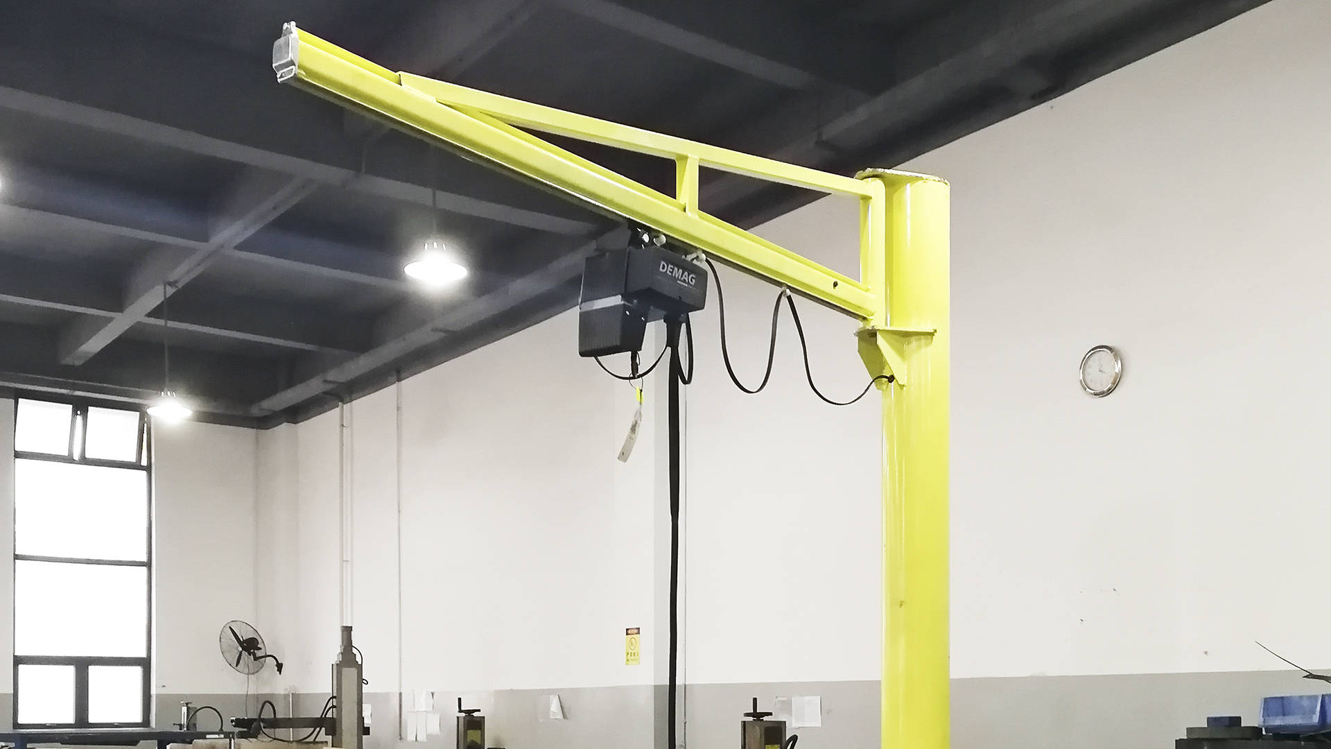 小型懸臂吊機在提高生產效率方面的真實反饋與操作體驗